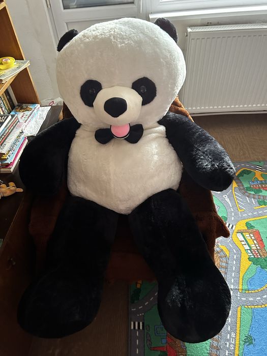 Голяма плюшена мечка