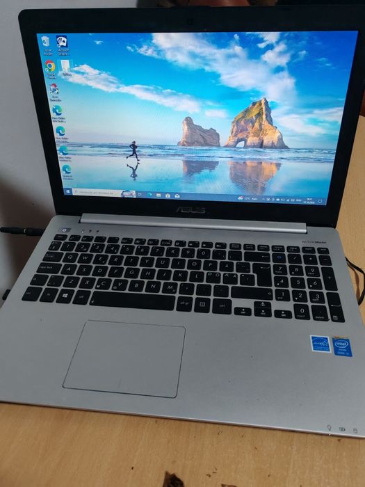 Laptop Asus S551la. Core i3 win 10 activat