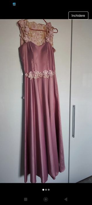 Rochie elegantă roz pal