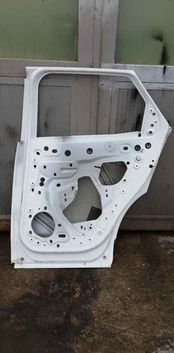 Два броя задна дясна врата Peugeot 3008 2 (2016-)