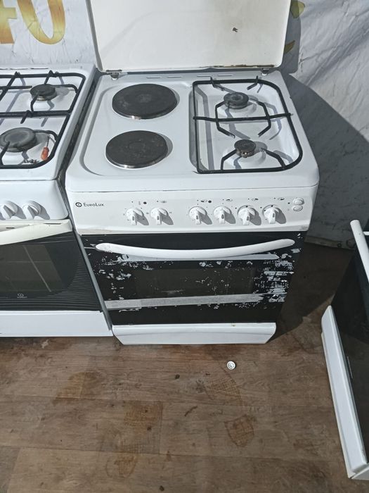 Продам газ плиту