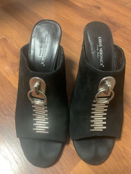 Продавам чехли на ток