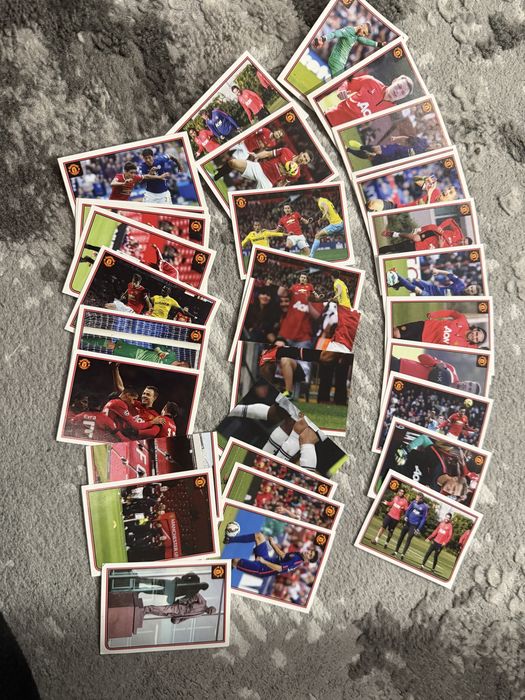 Футболни карти и стикери Panini и Topps различни видове