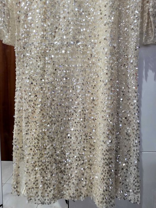 ZARA елегантна рокля с пайети