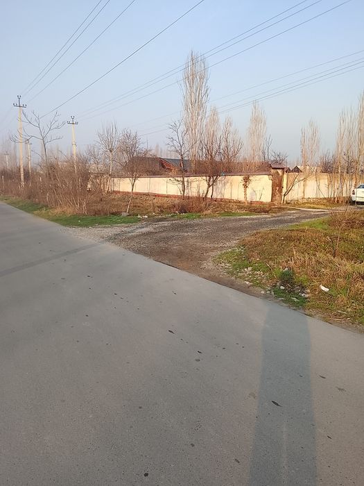 Maktab.bohicha.doʻkonlar.bor