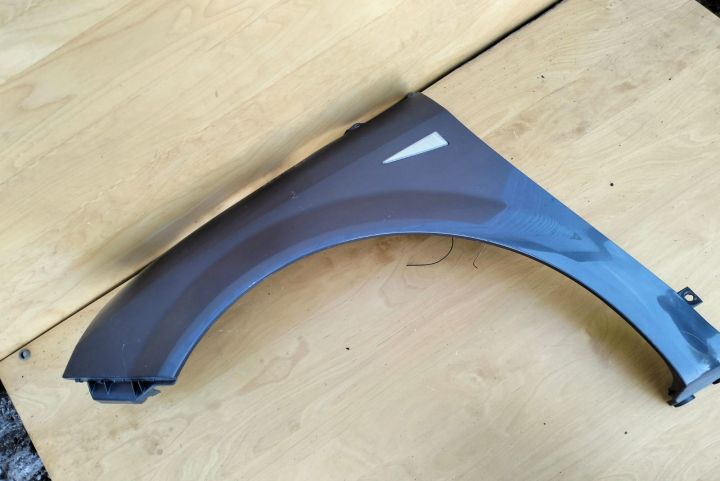 Aripa  Stanga Renault Scenic a 2-a generatie