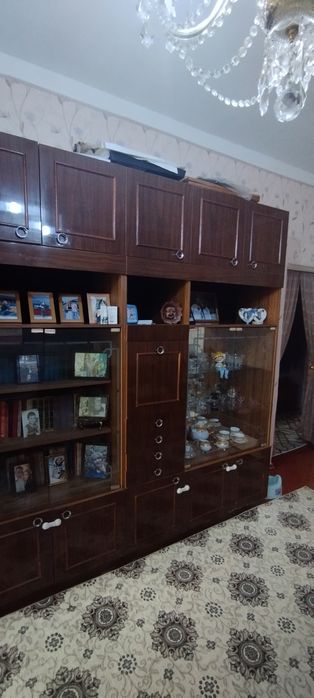 Горка в гостиную б/у