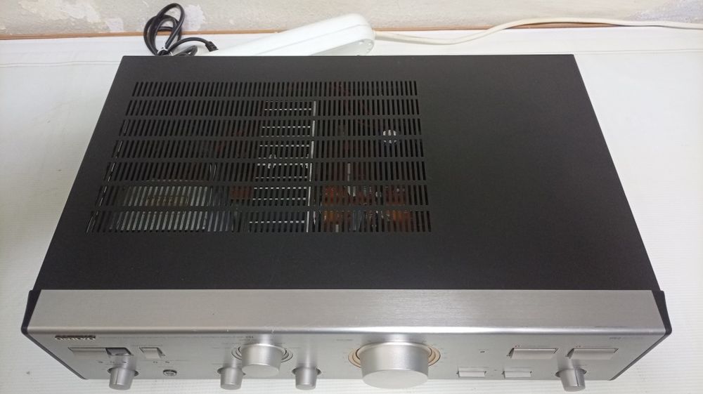 ONKYO  A - 8830   amplificator