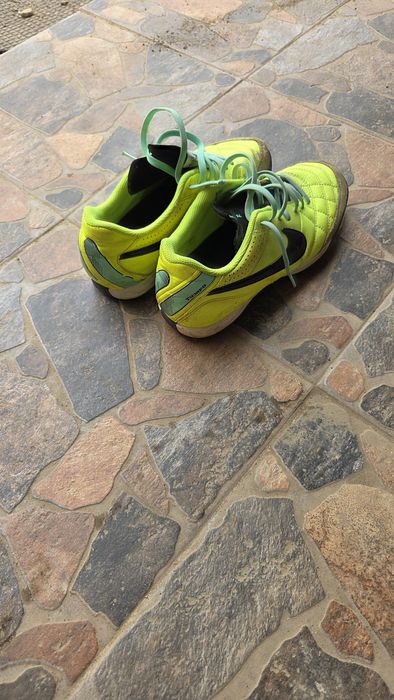 Adidasi de fotbal nike tiempo