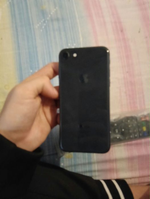 vand iphone se 2020 stare impecabila mai multe detali la tel 0752364336