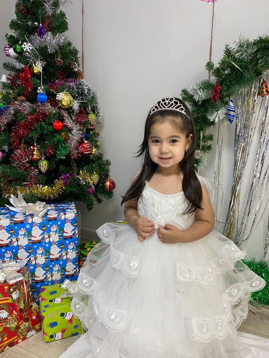 Продам платье 2,3,4 годика