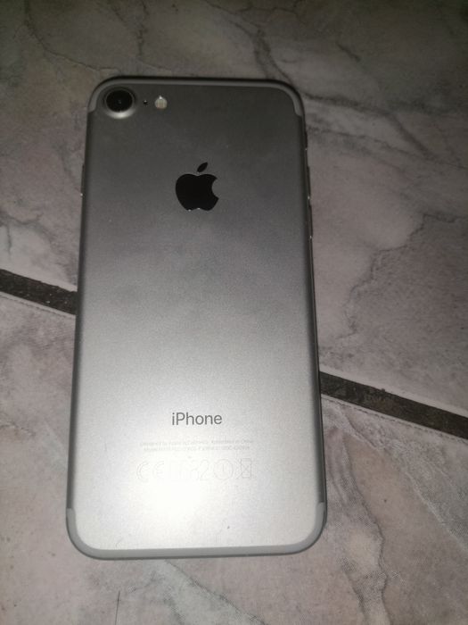 iPhone  7  32 GB