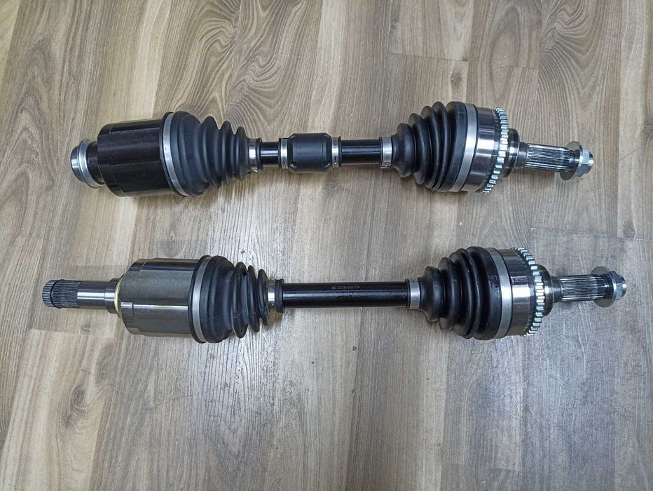 Привод в сборе гранаты на Toyota Rav4