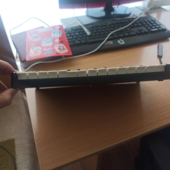 Миди клавиатура китай