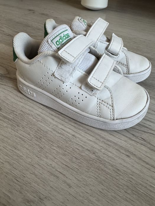 Маратонки адидас бели