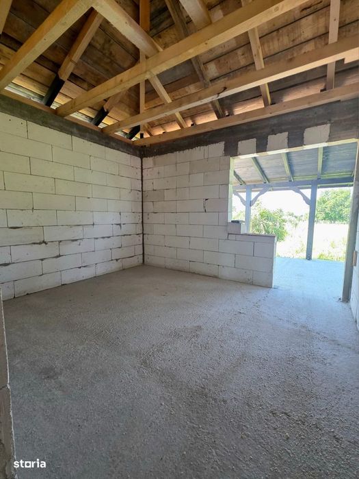 De vanzare casa noua la 6 min de Roman, teren de 825mp, terasa, 74900e