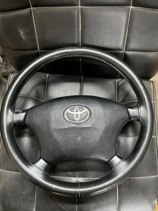 Продам руль черный