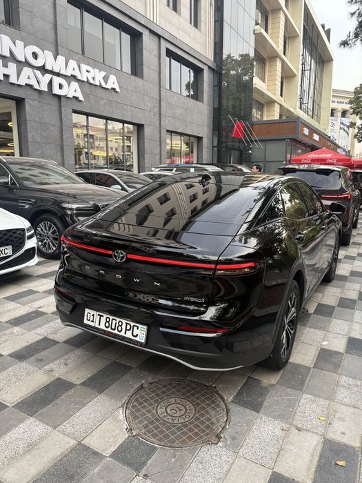 Toyota crown 2024