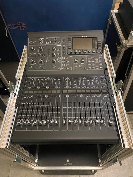 Midas m32r с къстъм кейс за него