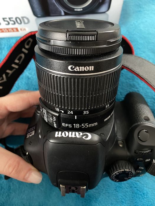 Фотоапарат Canon EOS 550D