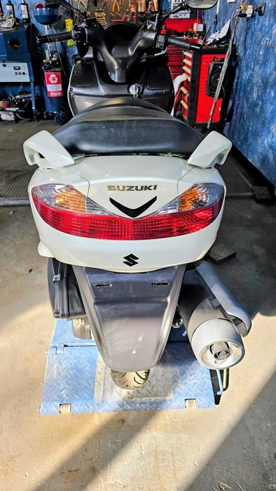 suzuki burgman 125cc 2015  -12500km