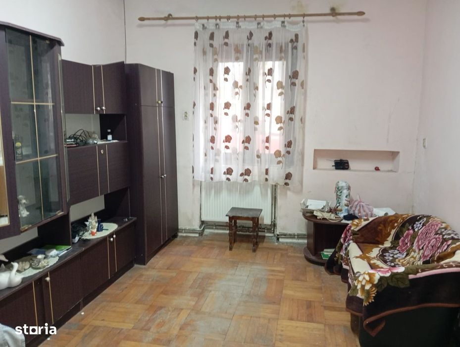 Apartament 1 camera in centrul istoric al Aradului