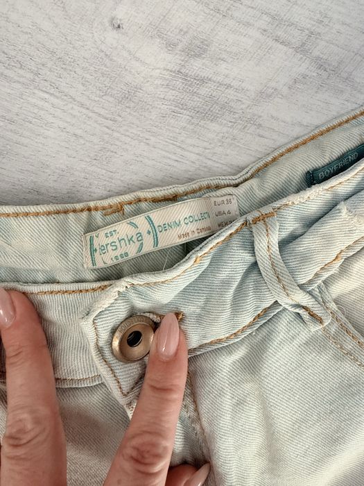 Blugi scurti Bershka 36