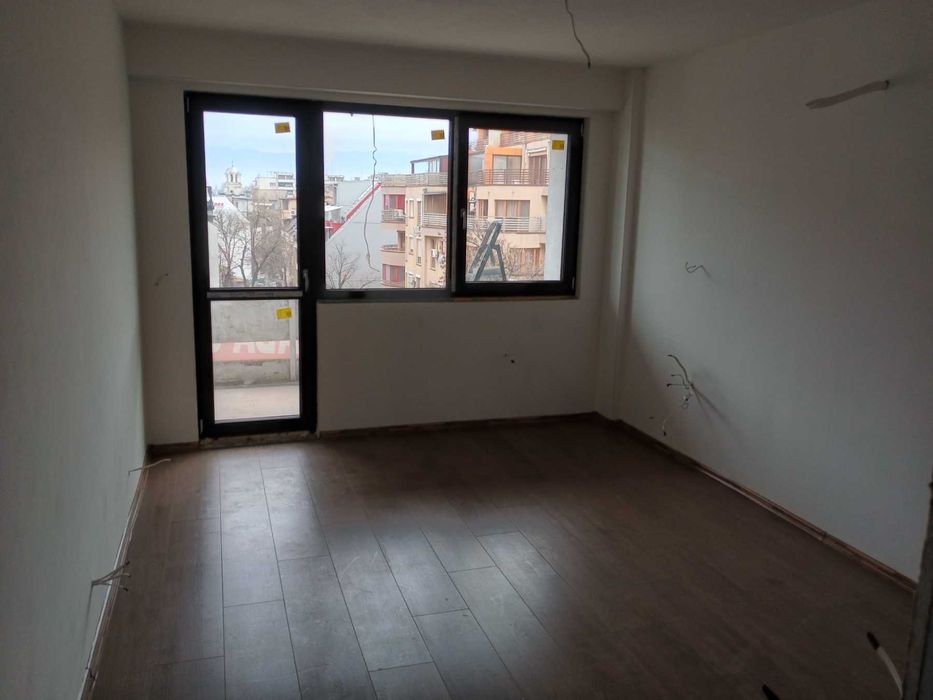 Продава се Четиристаен апартамент в Пловдив, Център - 92 кв.м за 900 €/кв.м - Снимка #15