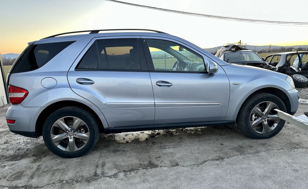 На ЧАСТИ FACE Mercedes-Benz Ml 350 CDI bluetec W164 2009г