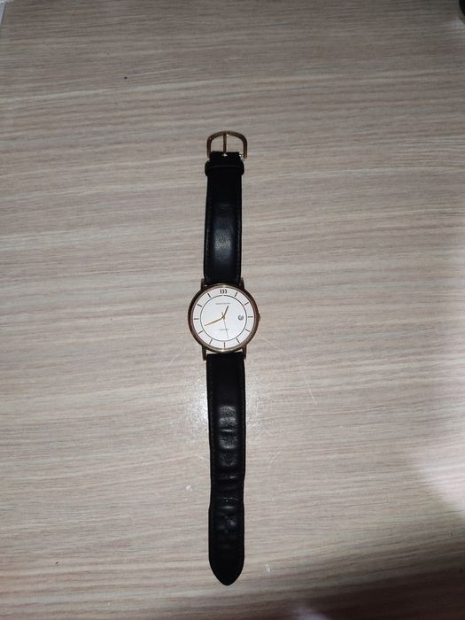 м.часы 120$,торг уместен

Стиль часов: Классика

Тип механизма: Кварце