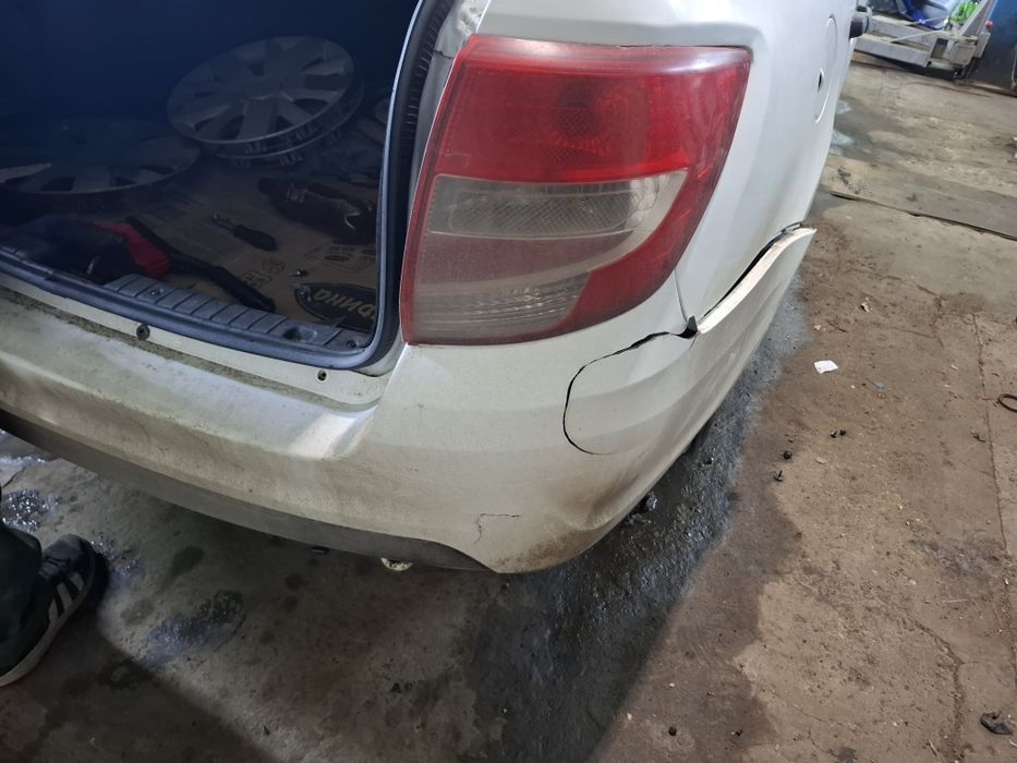 Бампер на гранту фл бу