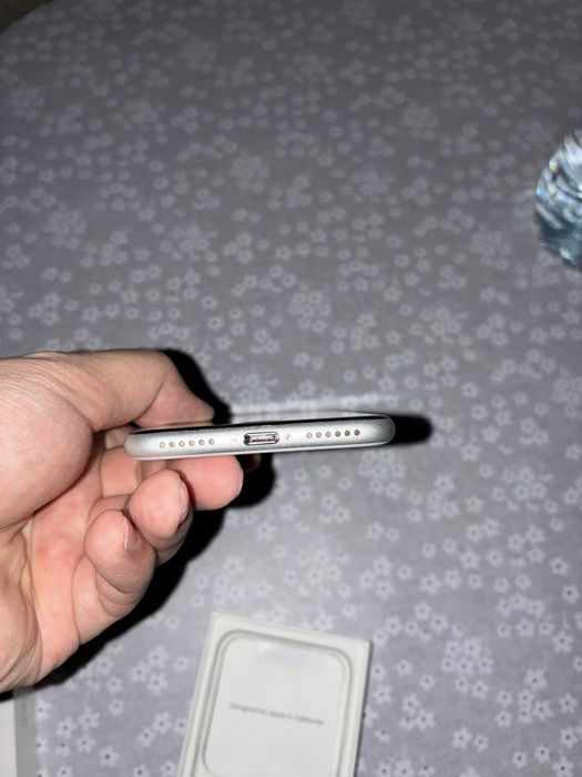 Iphone se 2020 64 gb