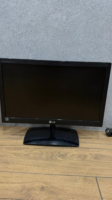 Монитор LG FLATRON E1951SR 18.5” LED