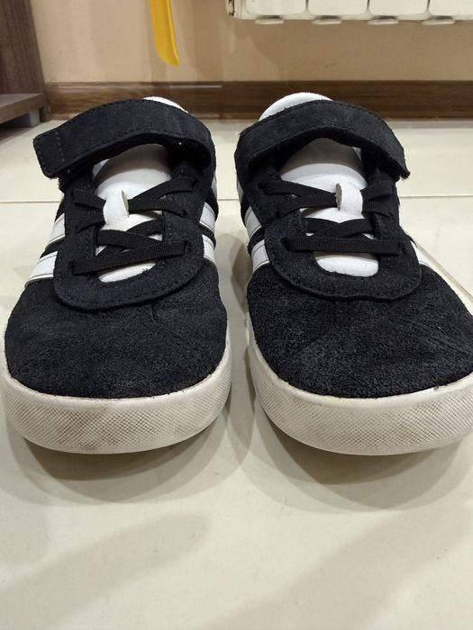 Детски кецове adidas ..
