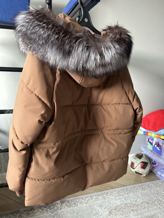 Продам зимнюю куртку М размер