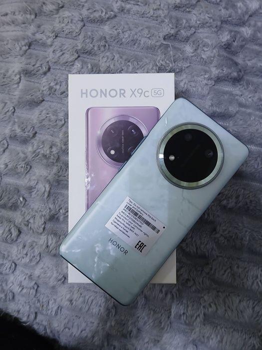 HONOR x9c holat zoʻr