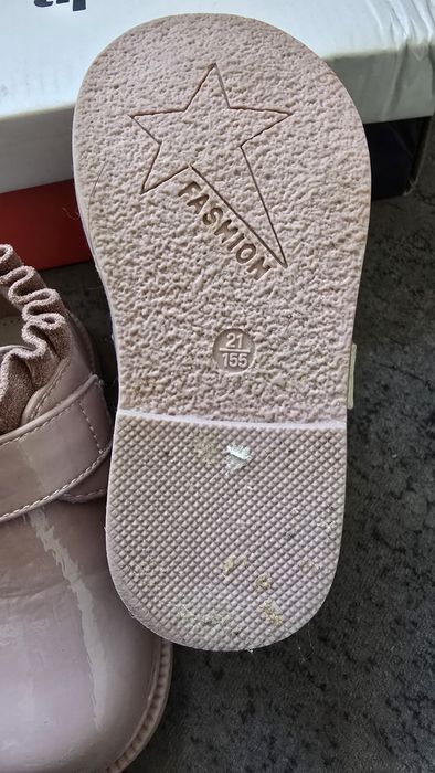 Розови обувки 21