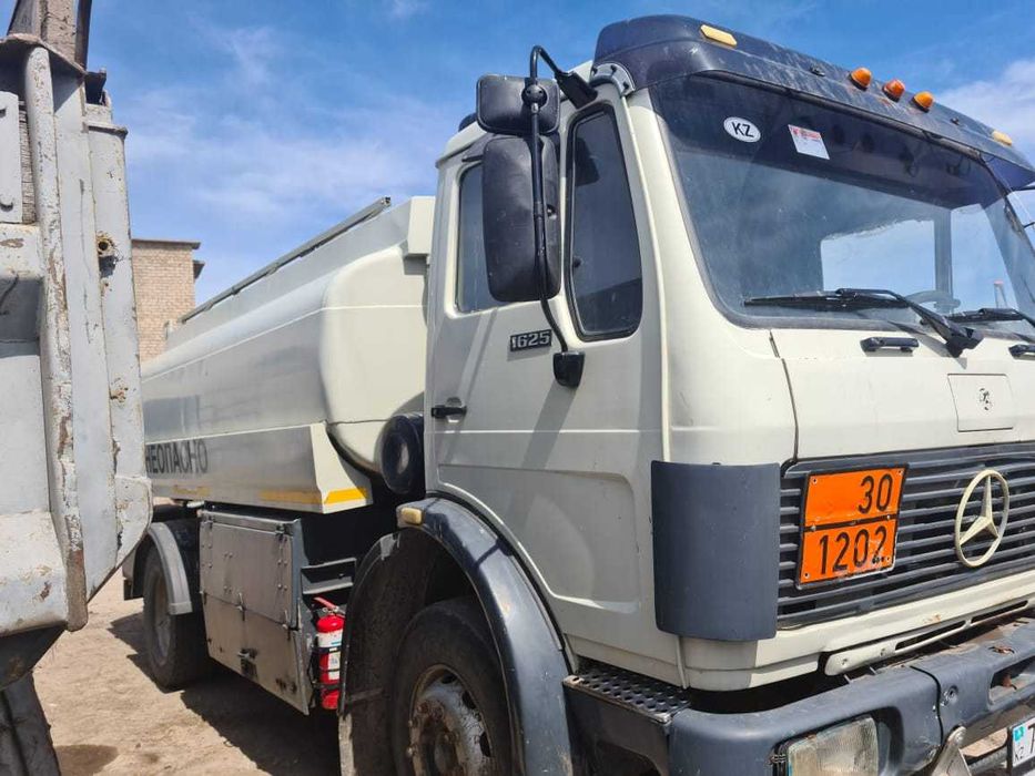 бензовоз бензовоз DAIMLER BENZ