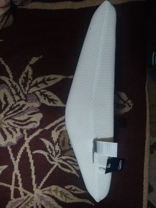 De VÂNZARE pat cu telecomanda, saltea și perina medicale