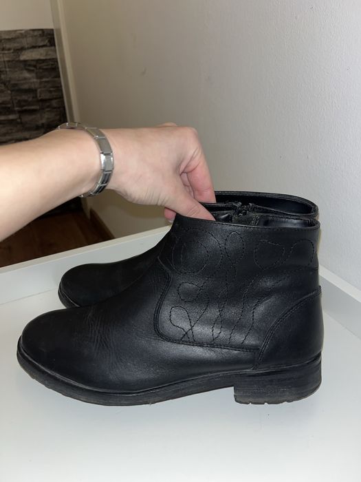 Ниски боти от естествена кожа