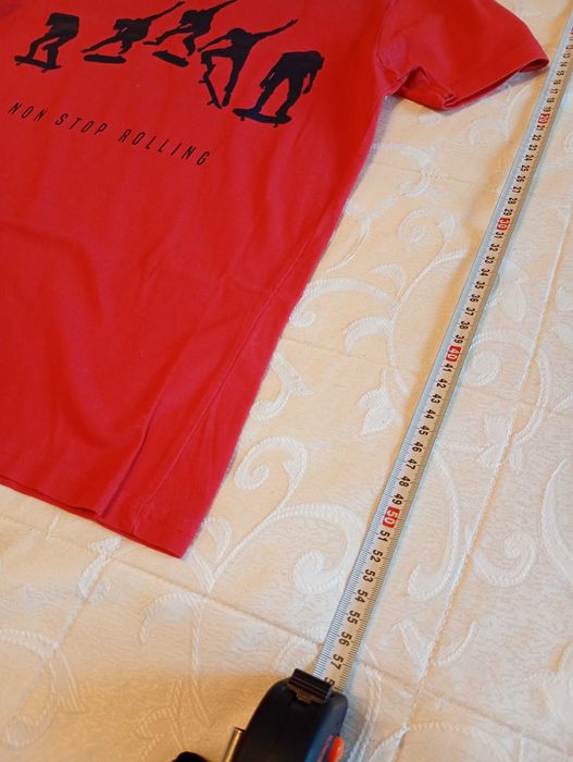 Tricou super pe roșu pentru rollerii 8-10 ani