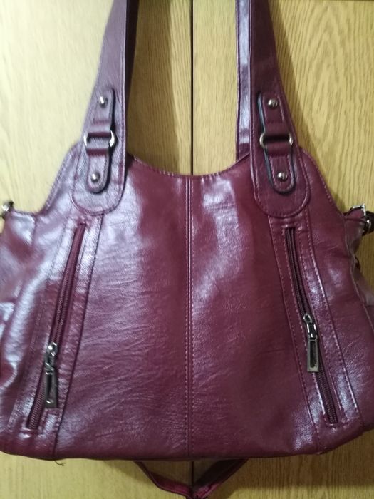 Запазени дамски чанти по 10евро