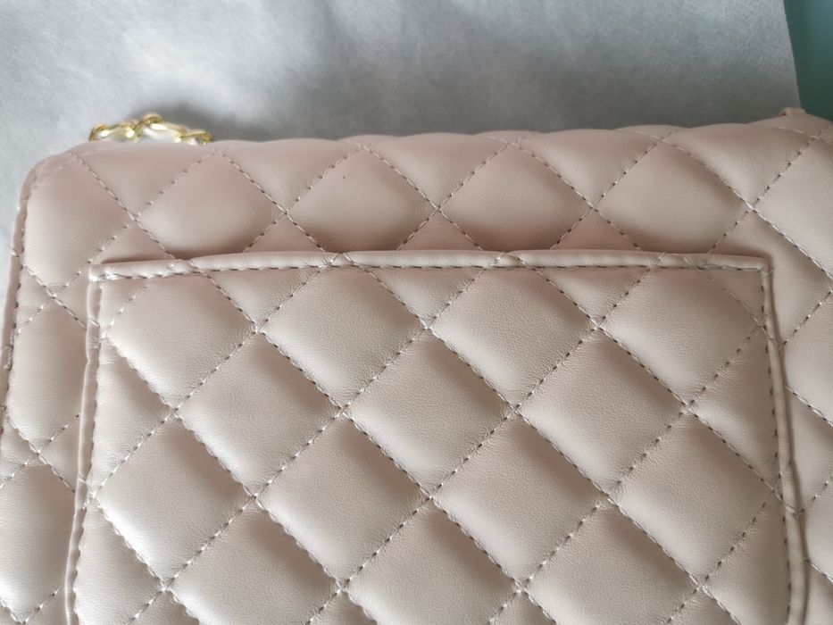 Чанта, неразличима от нова CHANEL