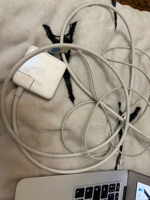 Macbook Air 16 2014