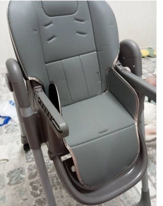 Продам стульчик для кормления