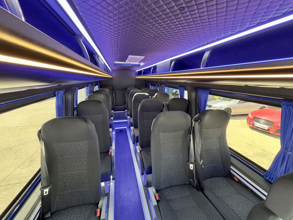 Mercedes-Benz Sprinter 517 – Microbuz 19+1+1 – An 2026 – Omologare M2