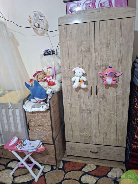 Продаётся Кроватка и шкаф
