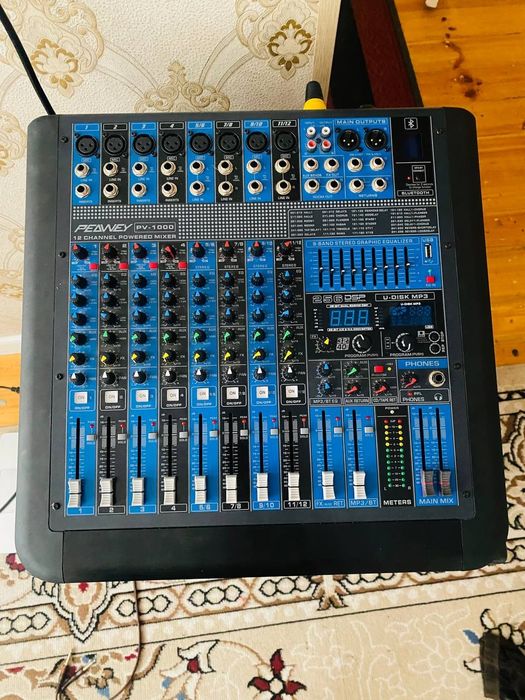 музыкальный апаратура(дискет)калонка