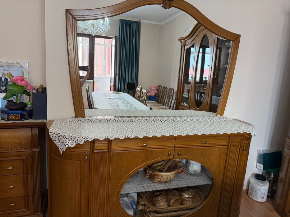 Продам комод с зеркалом