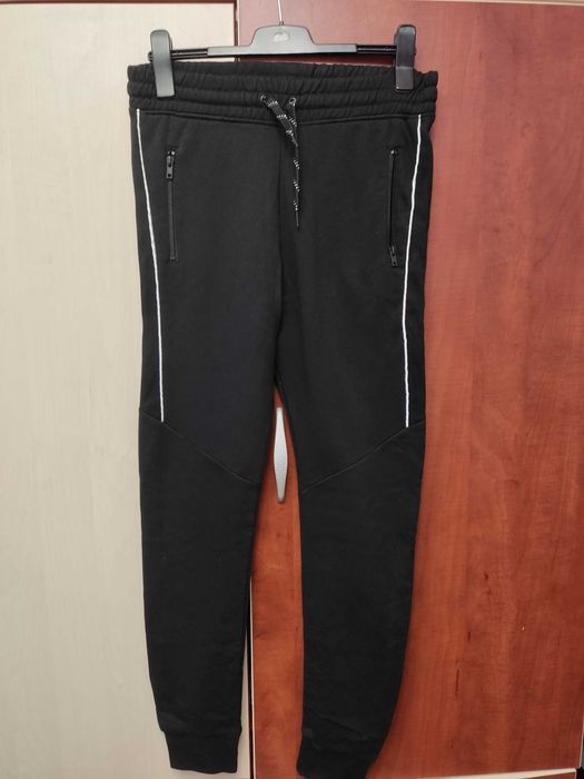 Нов черен плътен анцуг за момче 14г H&M